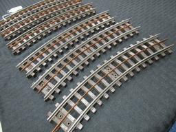 6 Curved Lionel Train Tracks 9 1/4" L