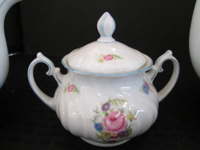 Johann Haviland Bavaria 18 Floral Center/Band Pattern China Teapot w/ Lid