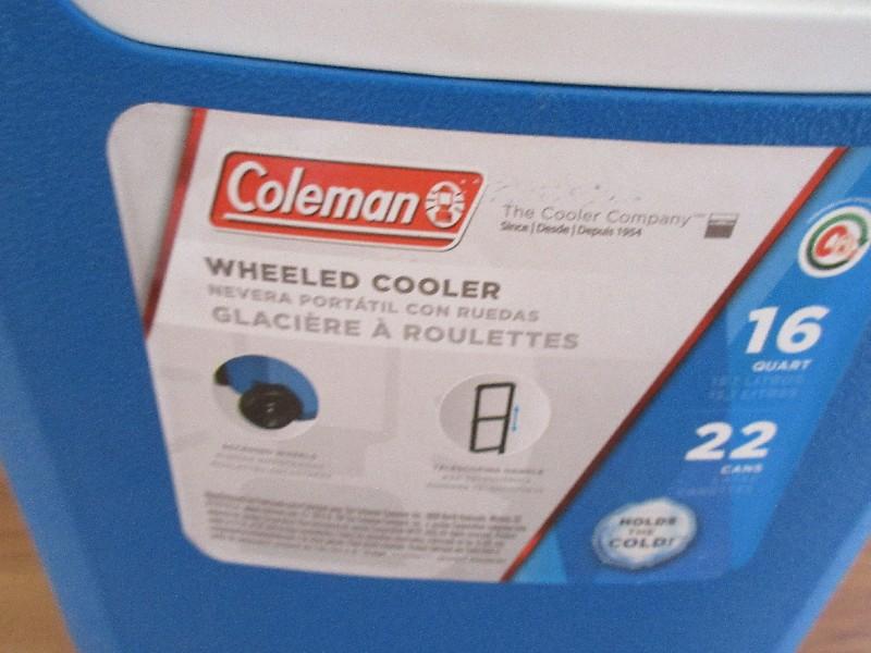 Coleman 16qt 22 Cans Wheeled Cooler w/ Telescoping Handle