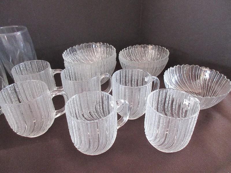 Lot - Crystal/Glassware Mikasa Diamond Fire Pattern Salt/Pepper 6 1/4" Shakers