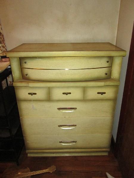 Vaughn Boss Wooden 5 Drawer Standing Dresser, Faded Yellow, Curved Front Drawer