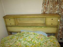 Wooden Faded Yellow Head/Footboards w/ Wooden Rails Headboard w/ 2 Sliding Panel Doors