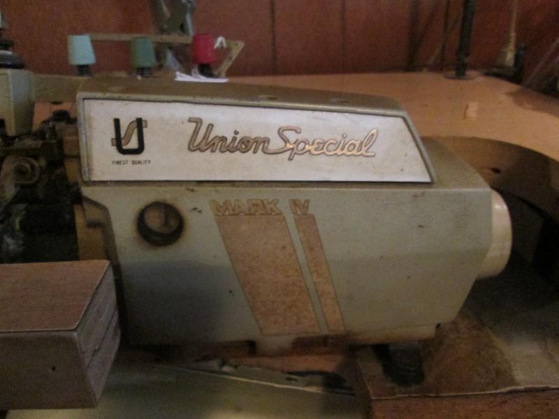 Union Special 39500 1 Needle, 3 Thread Serger Industrial Sewing Machine