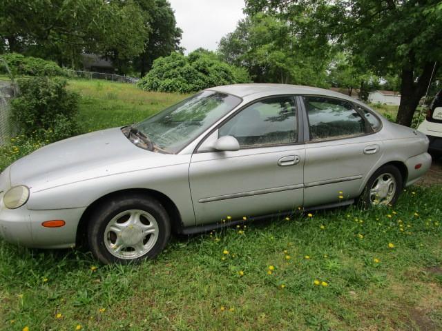 Taurus GL Ford Silver 4 Door 174K miles