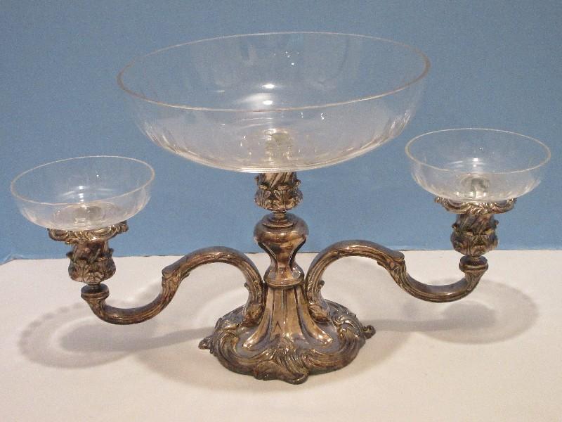 Reed & Barton Silverplate Hollowware Center Piece Epergne/Candelabra