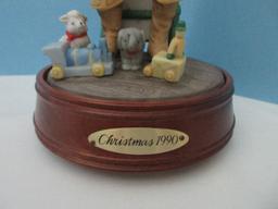Coca-Cola Porcelain Musical Santa Claus Figurine Christmas 1990