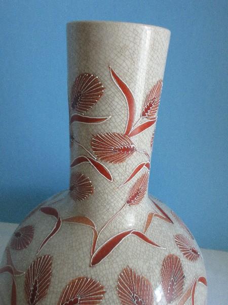 Heygill Imports Japan Pottery Bulbous Vase Hand Painted Wheat Pattern Craquelure Finish