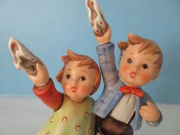 Goebel Hummel "Auf Wiedersehen" Porcelain Boy & Girl 5 3/4" Figurine