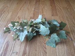 Brass Leaf/Faux Leaf Wall Décor