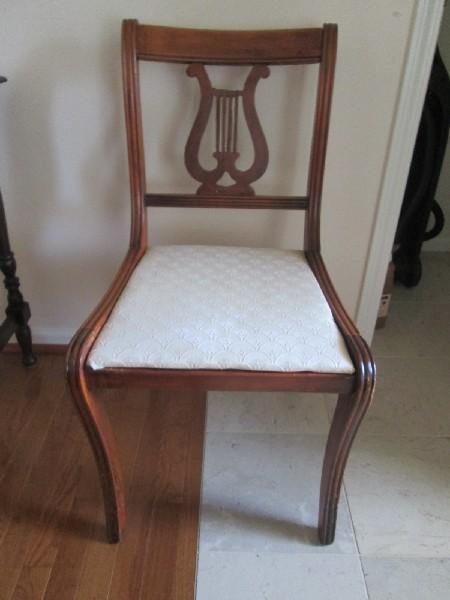 6 Dining Chairs Curved Feet, Grooved Legs, Lyre Back White Upholstered Seats