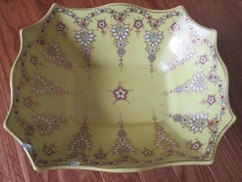 Ornate Design Centerpiece Bowl Ceramic Gilted/Colorful Floral Design Pattern