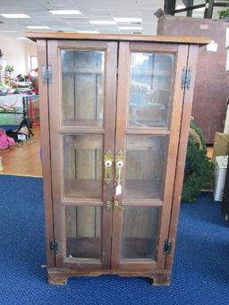 Wooden 3 Inlay Shelves Display Cabinet 2 Doors Lattice Windows