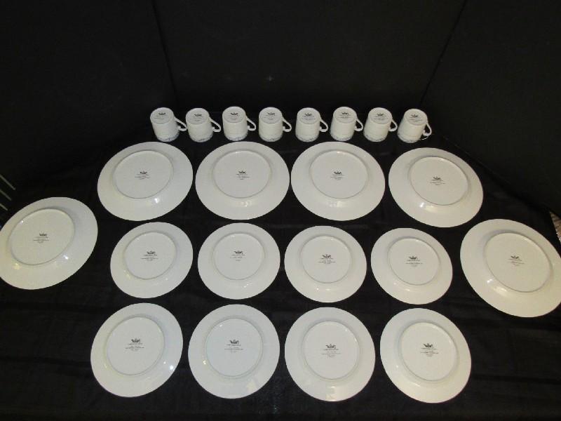 Christopher Stuart 'Overture' Fine China Lot - Blue Floral Band/Center