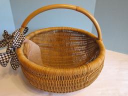 Hand Woven Buttock Basket w/ Bamboo Handle