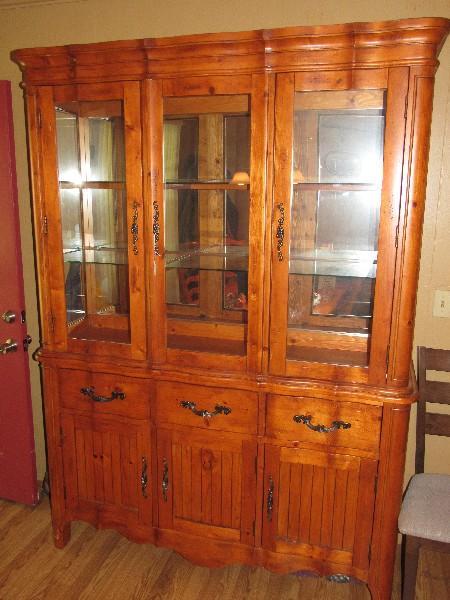 Maple Tall China Cabinet 3 Doors w/ 5 Glass Windows, 2 Inlay Glass Shelves