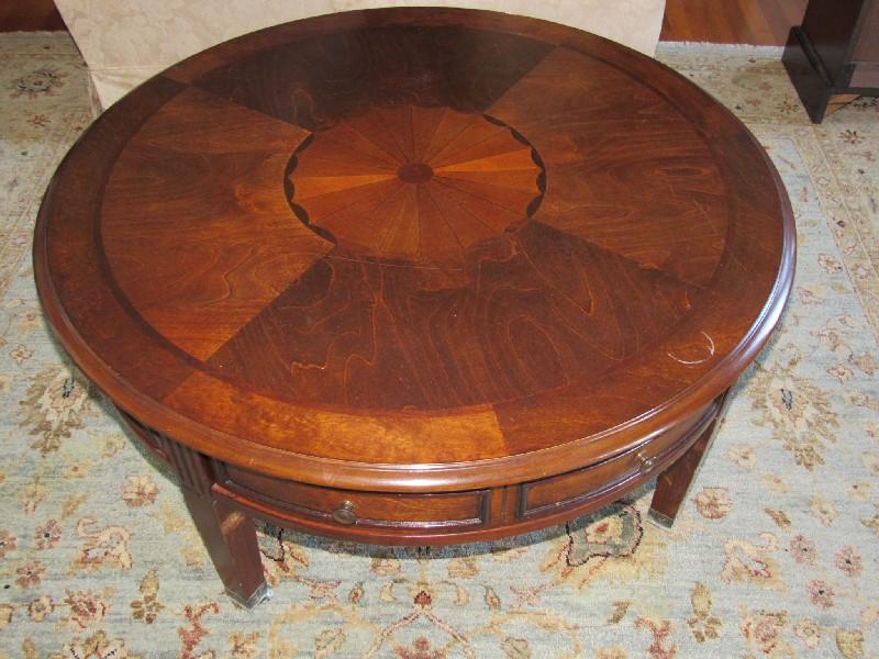 4 Wooden Drawer Round Coffee Table Narrow To Caster Feet, Grooved Columns Panel Motif