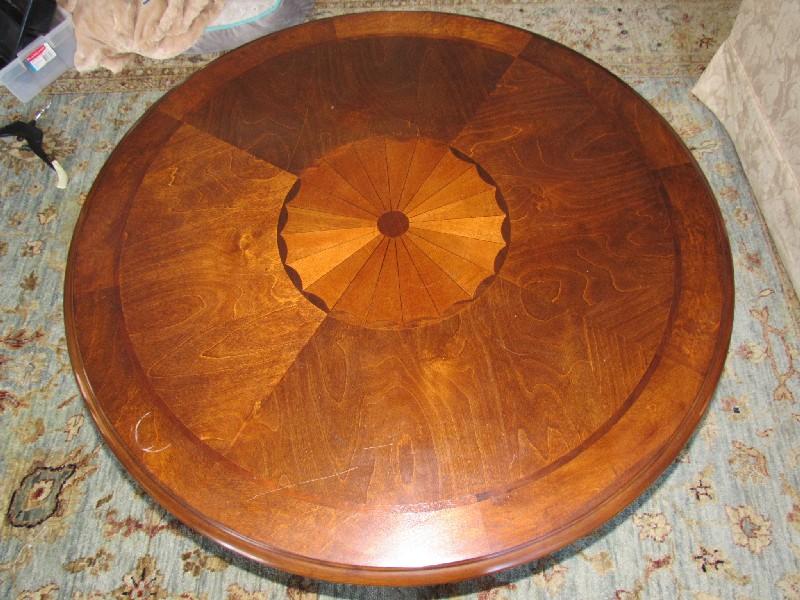 4 Wooden Drawer Round Coffee Table Narrow To Caster Feet, Grooved Columns Panel Motif