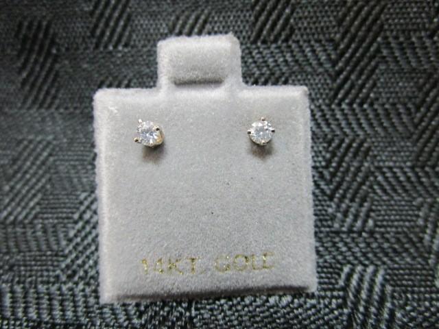 14K Yellow Gold Diamond 0.14ct Earrings