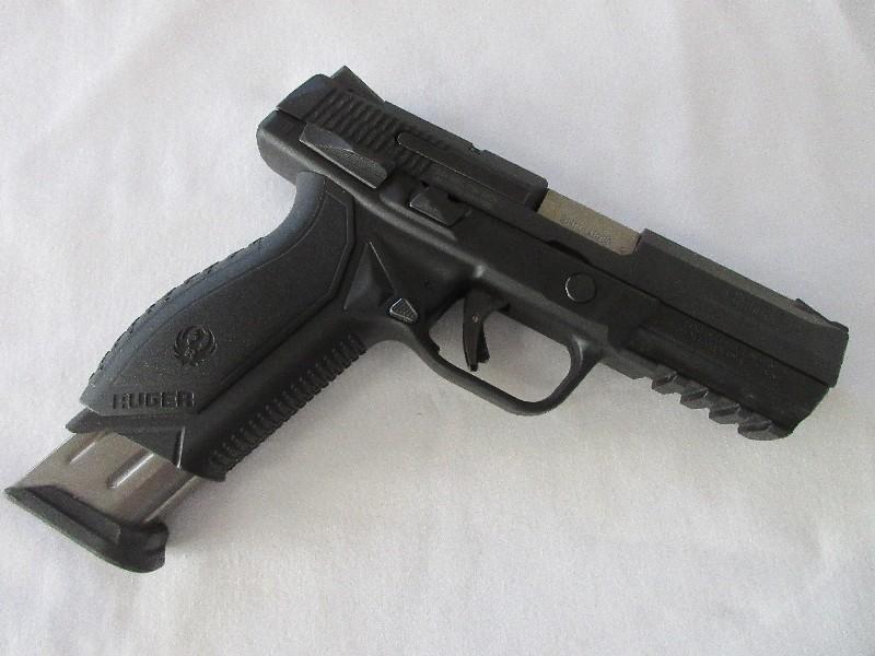 Ruger 9mm American Pistol Handgun w/ 2-18 Round Magazines