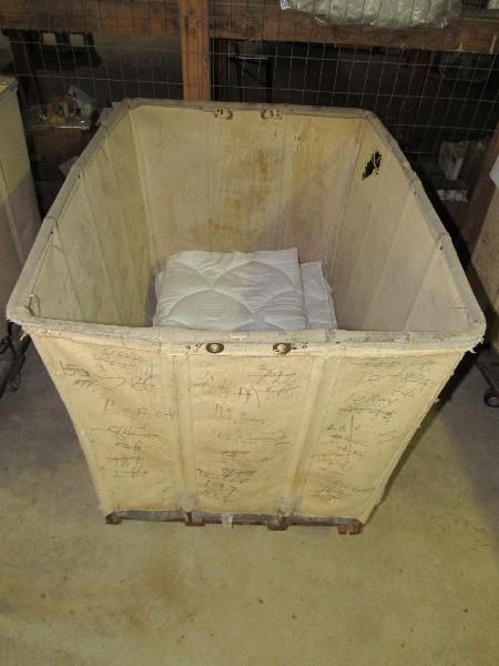 Dandux Cotton Duck Laundry Cart