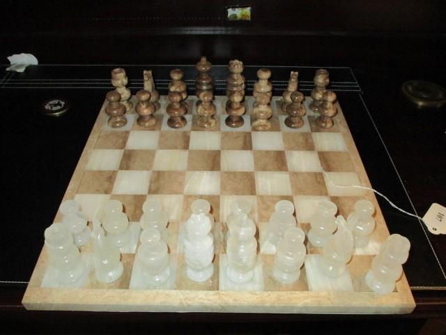 White/Tan Marble Chess Set w/ White/Tan Marble Carved Pieces