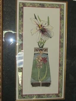 White Flower in Artistic Vase Picture Print in Acanthus Gilted Trim Wooden Frame/Matt