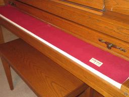 Yamaha Console Style Piano Honey Oak w/ Bench & Sheet/Music Book