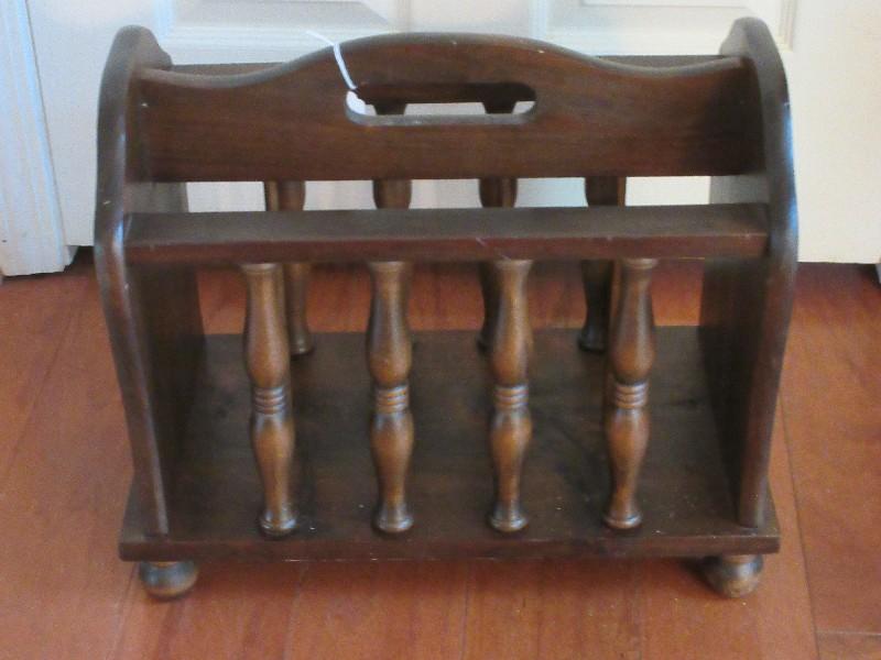 Pine Spindle Ring Turned Magazine Rack Holder w/ Center Handle on Bun Feet