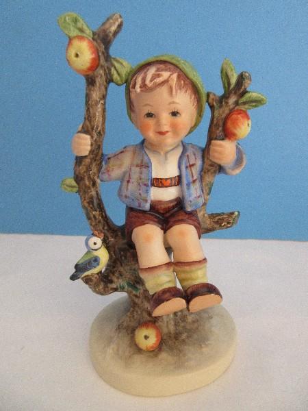Vintage Goebel Hummel "Apple Tree Boy" 6" Figurine #142/I