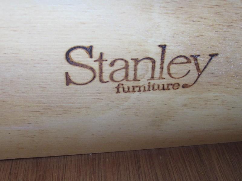 Stanley Furniture Pale Wooden Side Table 1 Drawer Curved Legs, 1 Lower Shelf