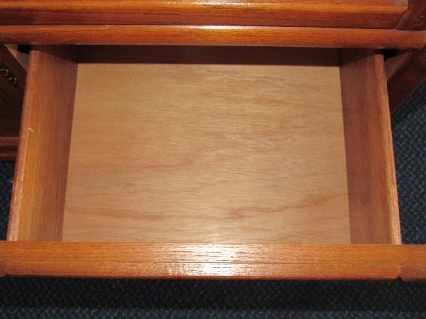 Wooden Stanley Furniture Dresser w/ Mirror Metal Pulls, Ribbed Design, Lower 6 Drawers