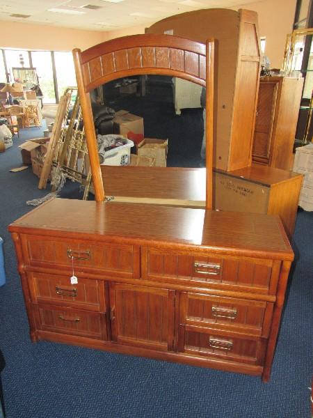 Wooden Stanley Furniture Dresser w/ Mirror Metal Pulls, Ribbed Design, Lower 6 Drawers