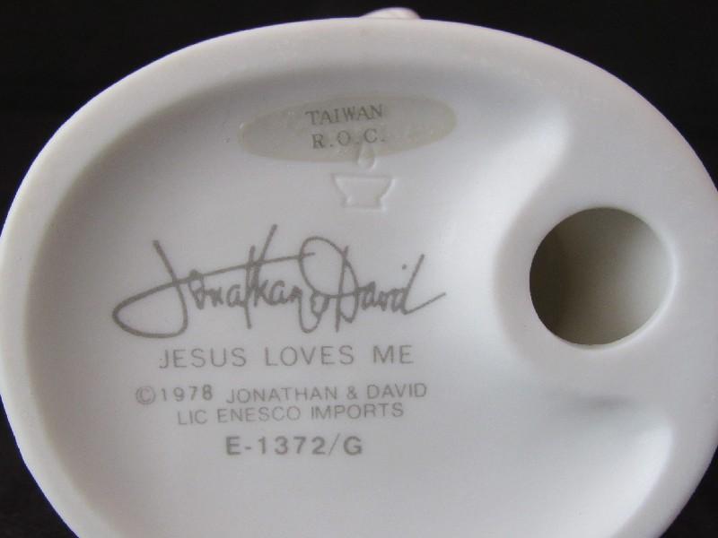 Johnathan David Jesus Loves Me © 1978 Enesco Porcelain Figurine