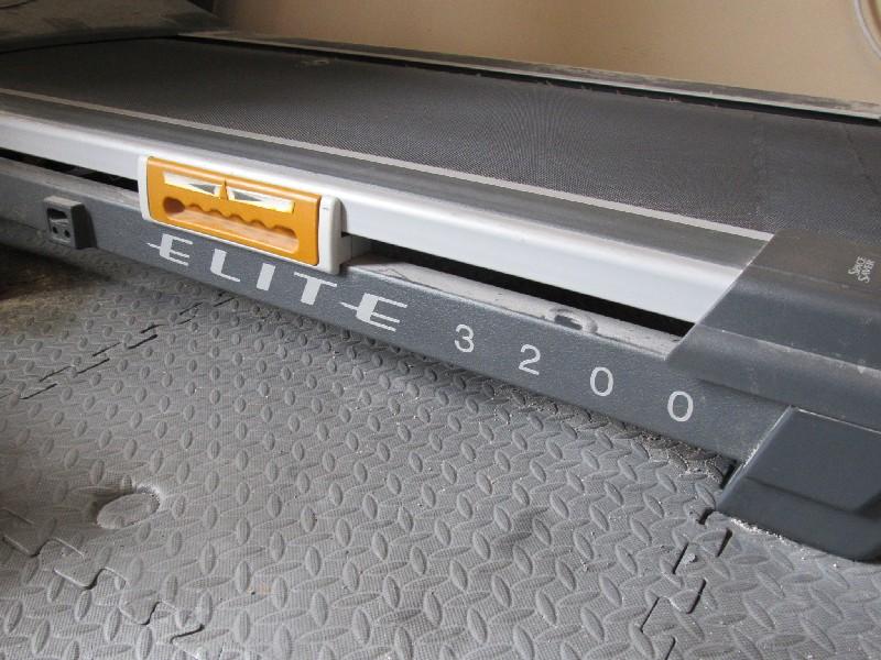 NordicTrack Elite 3200 Treadmill Exercise Machine