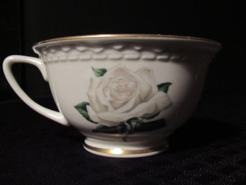 Embassy U.S.A. Vitrified China White Rose Center Gilted Trim Lot