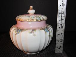 Ceramic Cookie Jar Scallop Design w/ Lid, Etched/Gilted Pattern