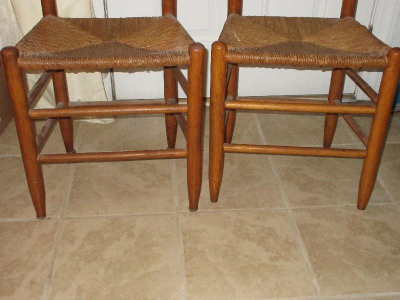 Vintage Pair - Oak Ladder Back Chairs w/ Rush Seats Finial Accent