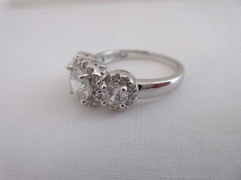 Brilliant Cubic Zirconia 925 Sterling Silver Statement Ring