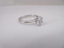 Splendid 925 Sterling Silver Cubic Zirconia Solitaire Ring