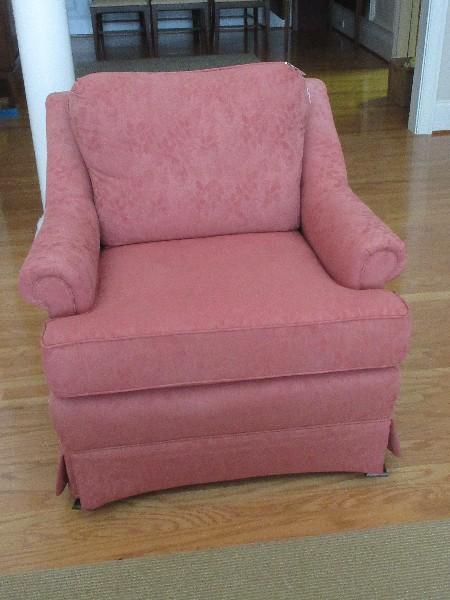 Huntington House Inc. Traditional Arm Chair Pleated Skirt Mauve Damask Foliate Pattern