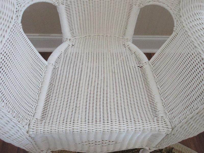 Traditional White PVC All-Weather Sunroom/Patio Chair