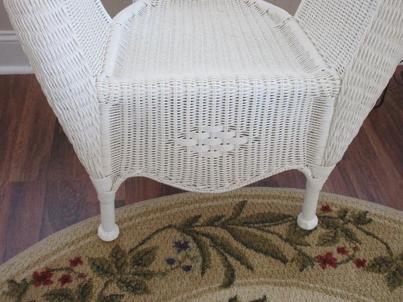 Traditional White PVC All-Weather Sunroom/Patio Chair