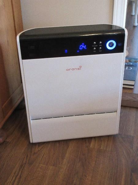 Oransi Air Purifier Model No.OVHM80 Cleans 600sq. Ft. 3 Times Per Hour