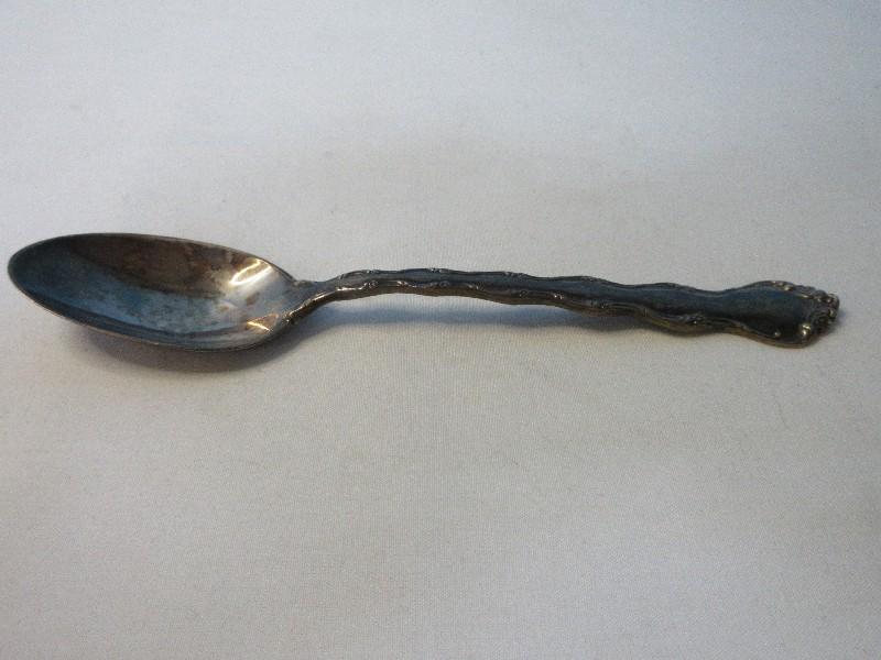 Reed & Barton Sterling Silver 1955 Subtle Floral & Scroll Elements Design Teaspoons