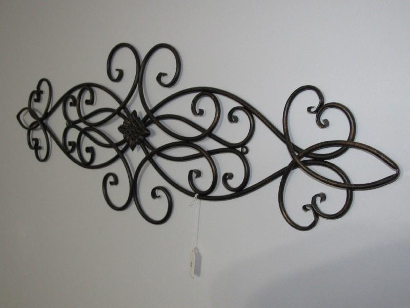 Antique Patina Scroll Ornate Metal Wall Décor Floral Diamond Center