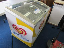 Caravell Large Ice Cream Freezer "Good Humor" Colorful Sides, Sliding Top