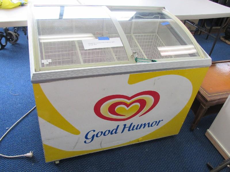 Caravell Large Ice Cream Freezer "Good Humor" Colorful Sides, Sliding Top