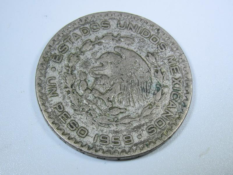 Old 1959 Peso Mexican Silver Dollar w/ Jose Morelos Front