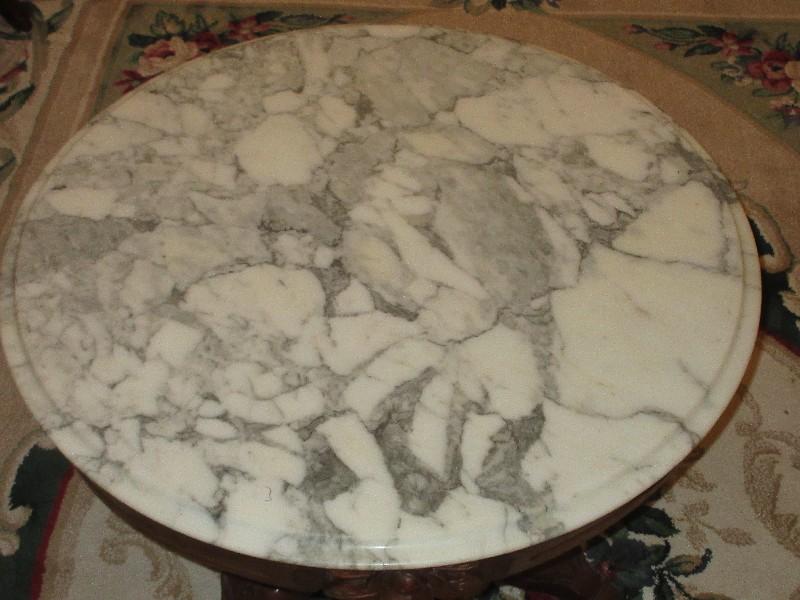 Splendid Victorian Era Style 30" D Round Mahogany Carved Coffee Table