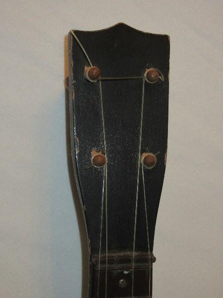 Vintage Classic Ukulele w/ Wooden Turning Pegs Keys